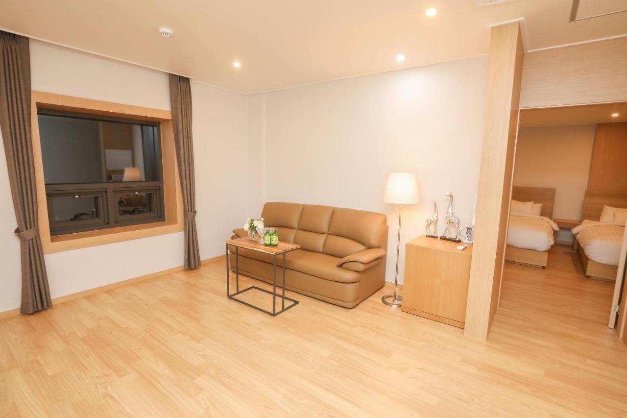 Daedunsan Hotel Wanju Экстерьер фото