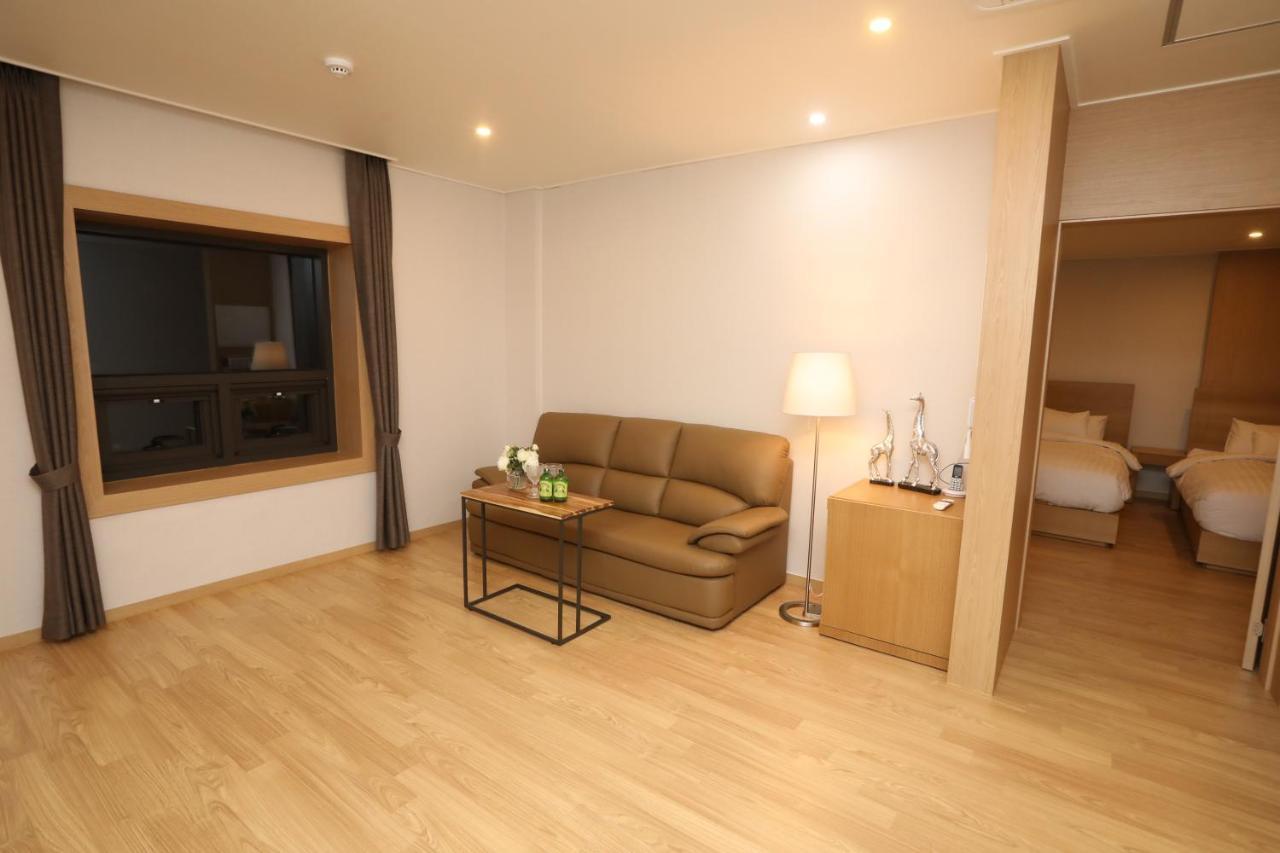 Daedunsan Hotel Wanju Экстерьер фото